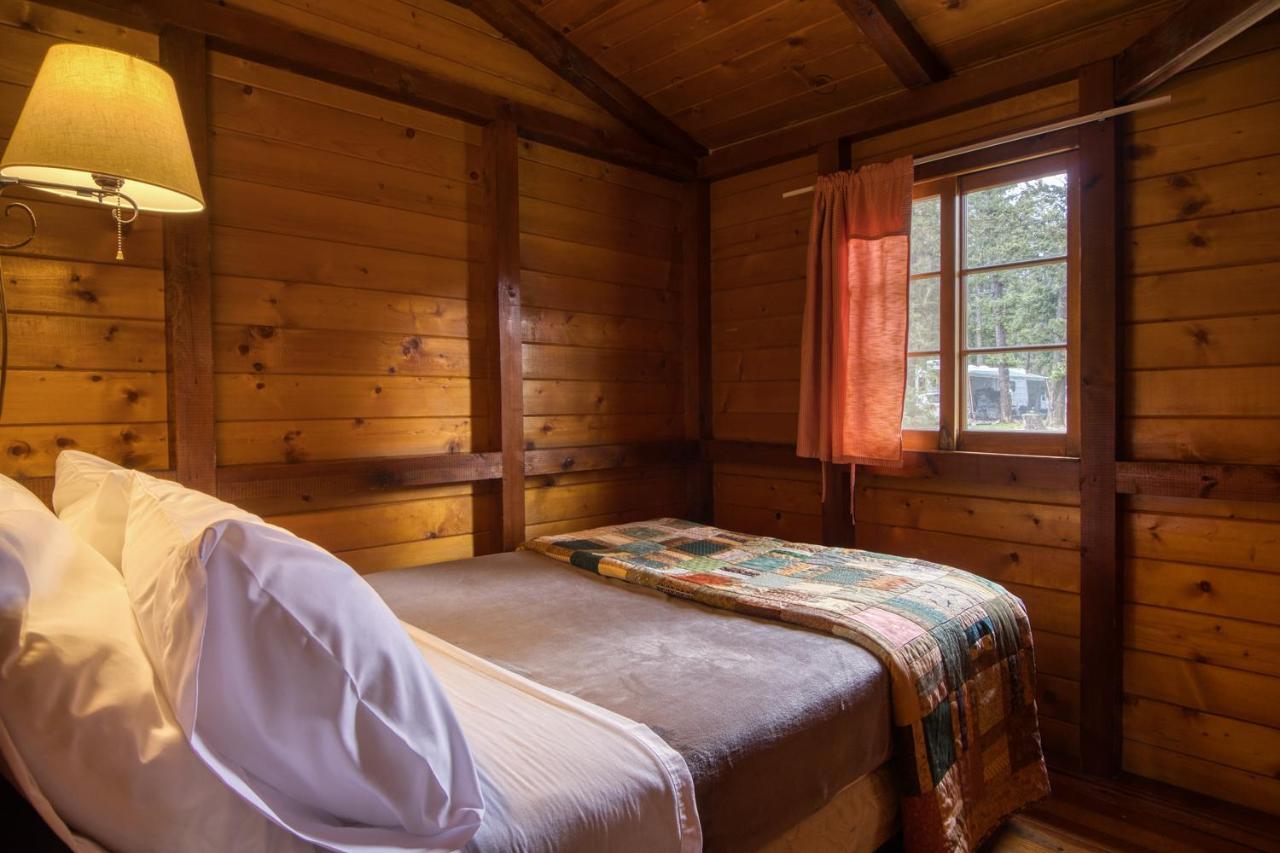 Timbers Resort Fairmont Hot Springs Extérieur photo