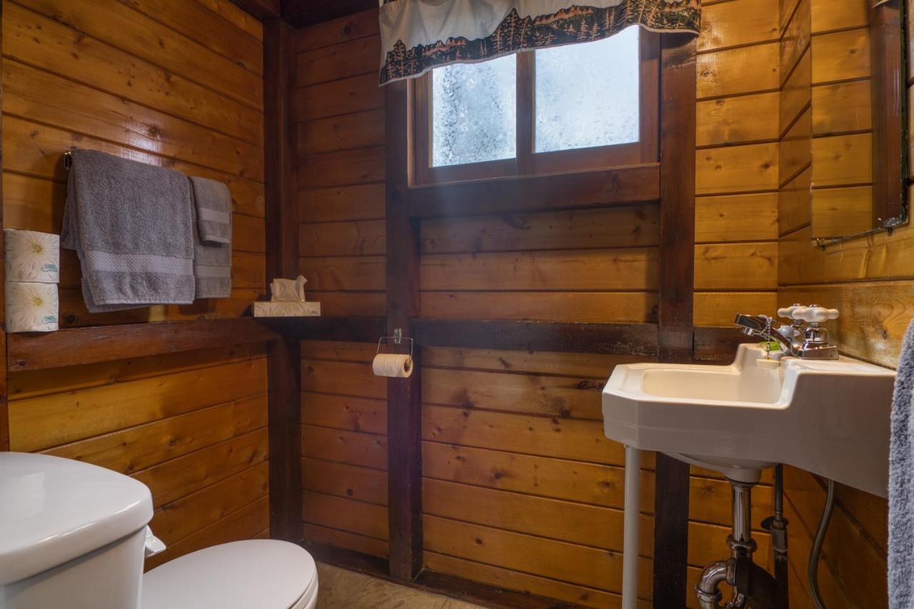 Timbers Resort Fairmont Hot Springs Extérieur photo