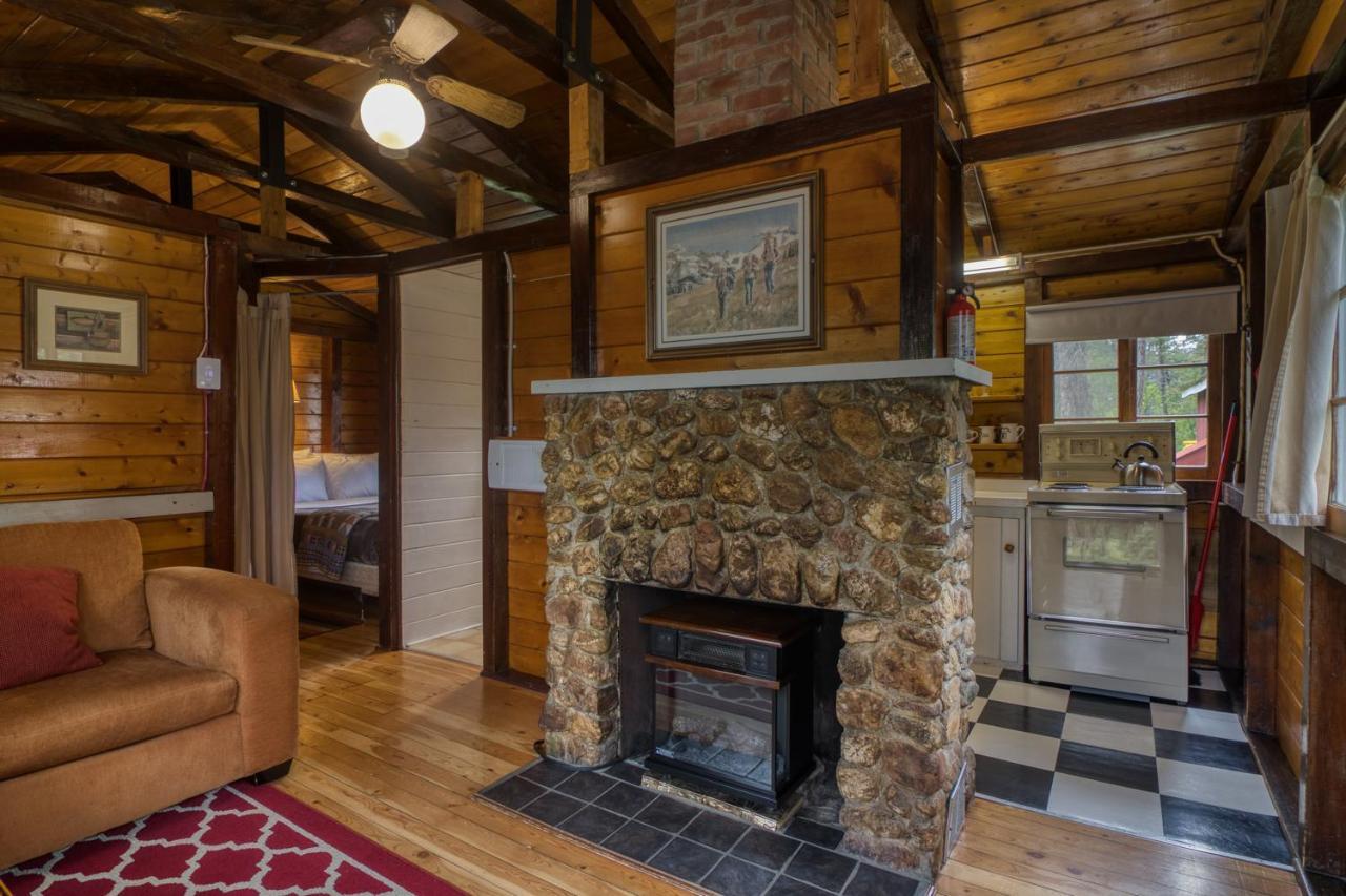 Timbers Resort Fairmont Hot Springs Extérieur photo